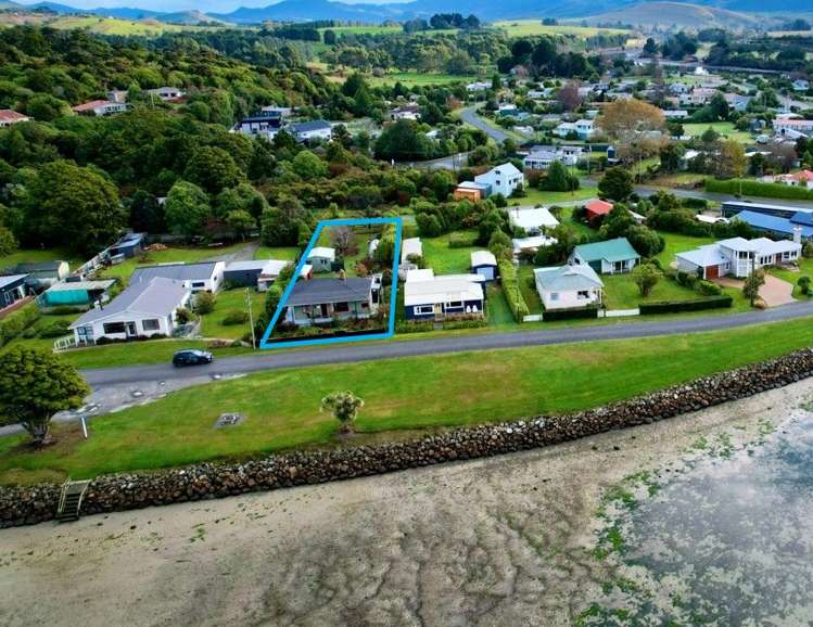 5 Park Lane Owaka_30