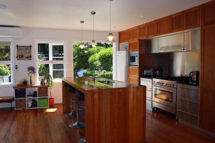 29 Allan St 10811_1