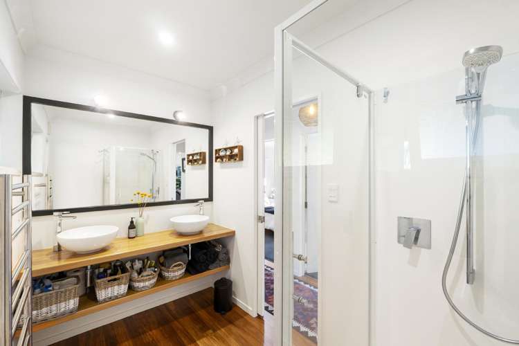 47 Newhaven Terrace Mairangi Bay_13