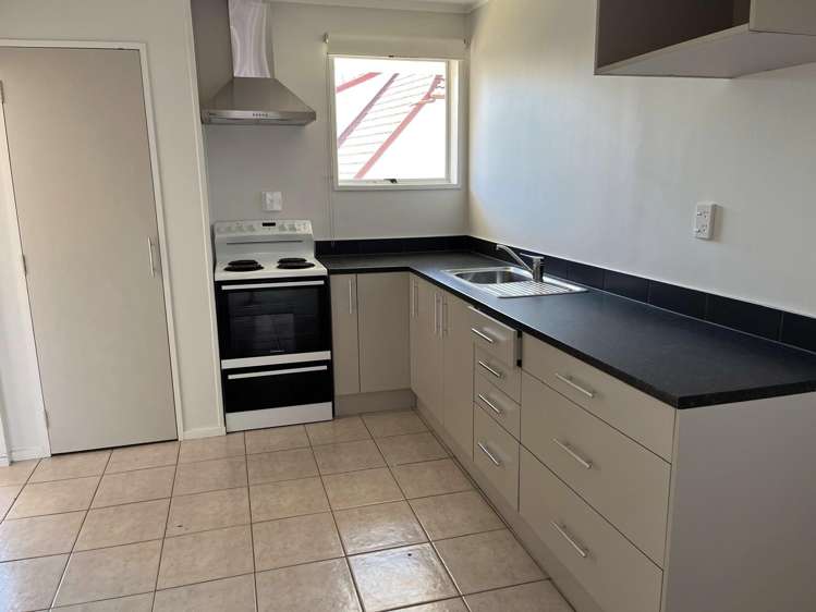 3/10 Phoenix Place Papatoetoe_9