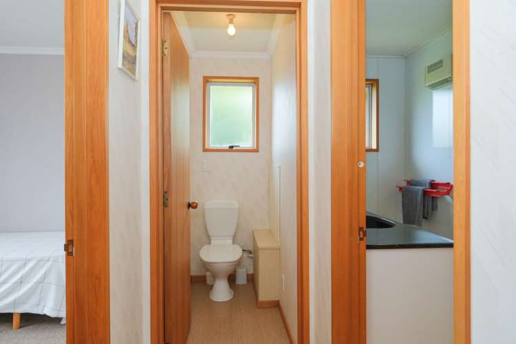 9b Unsworth Street Green Island_11