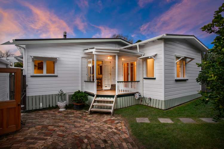 27 Lucinda Place Glen Eden_21