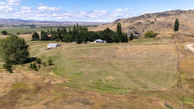 135 McIntosh Road Omakau_32