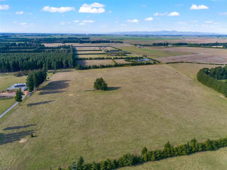 742 Downs Road West Eyreton_26