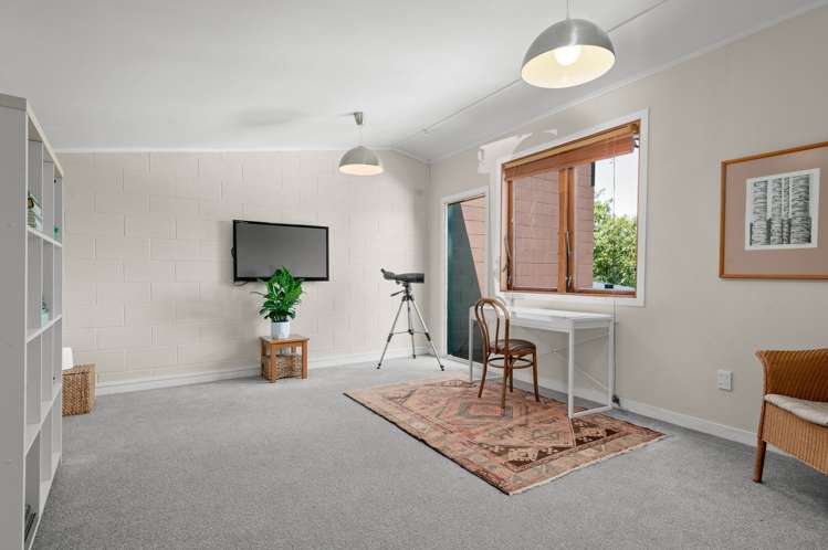 1033 River Road Queenwood_19