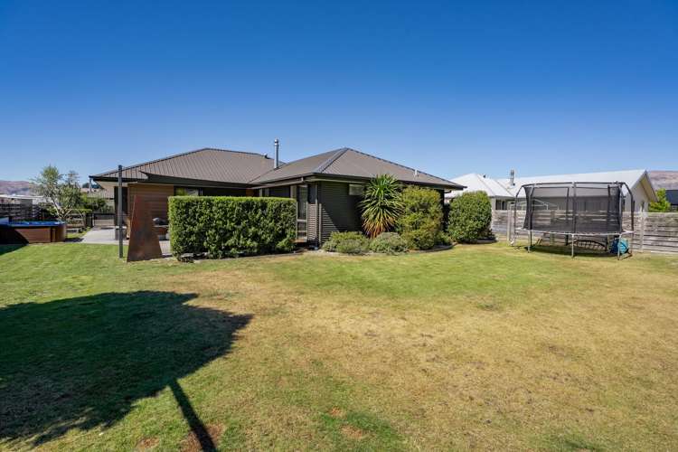 12 Warbler Lane Albert Town_21