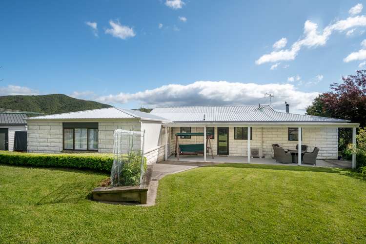 78 Moana View Road Waikawa_5