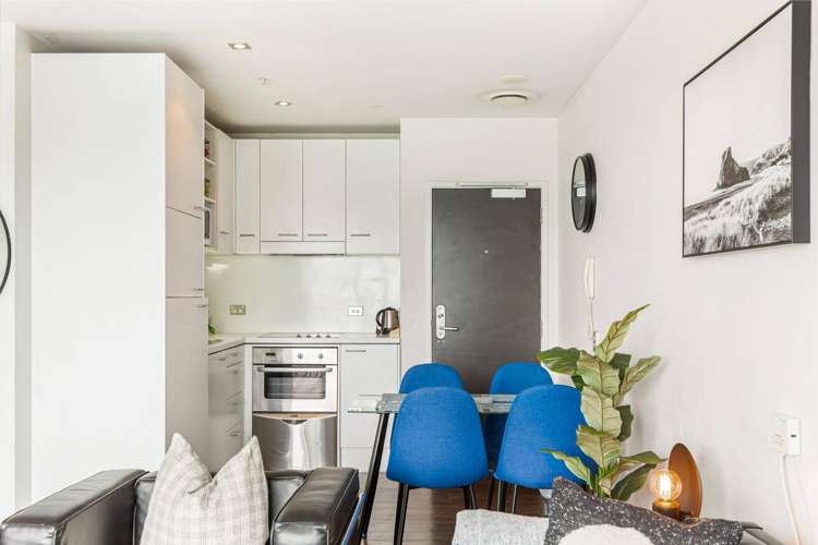 33H/16 Gore Street Auckland Central_3