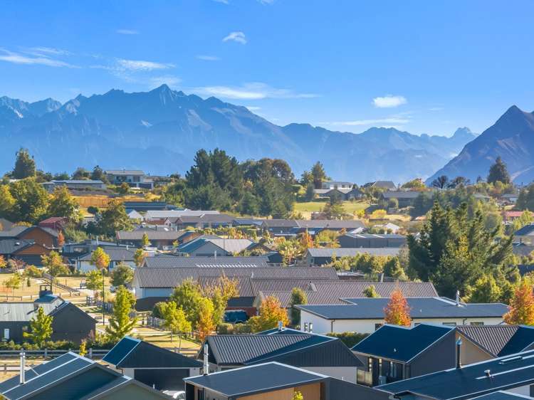 8 Gillespie Street Lake Hawea_4