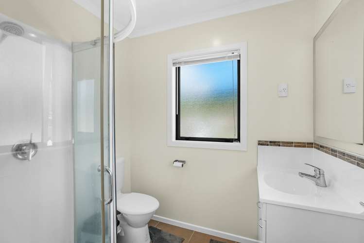 12 Fraser Colman Grove Wainuiomata_12