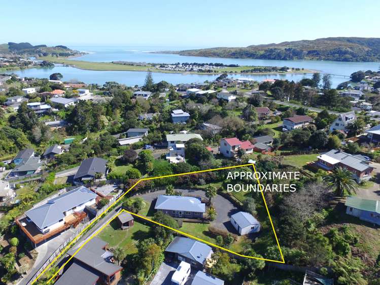 19 Tutchen Avenue Raglan_19