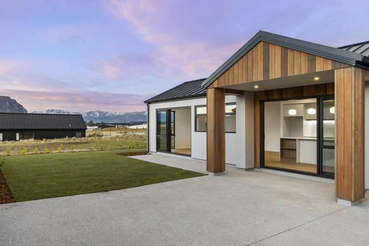 14B Marjon Drive Wanaka_1