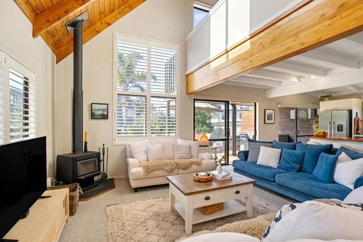 202 Beverley Terrace Whangamata_17