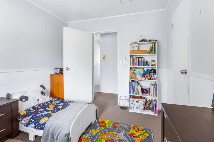 64 Pelorus Street Glenview_16