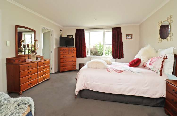 17 Grove Avenue Weston_10