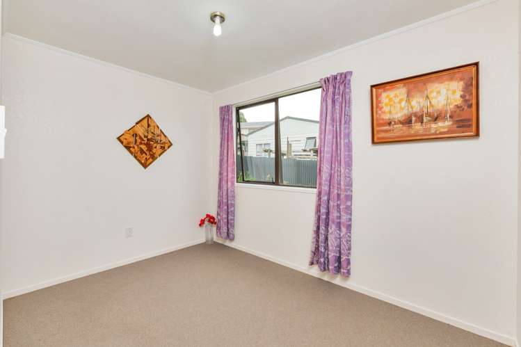 65 Sunvue Road Glen Eden_13