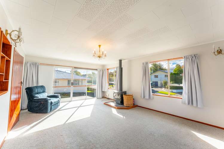 22 Benmore Street Glenwood_1