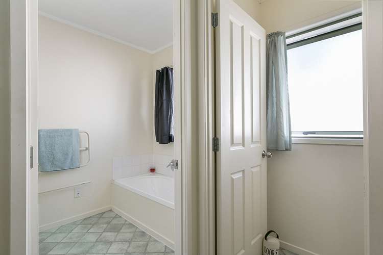 22a Glenorchy Street Glen Eden_10