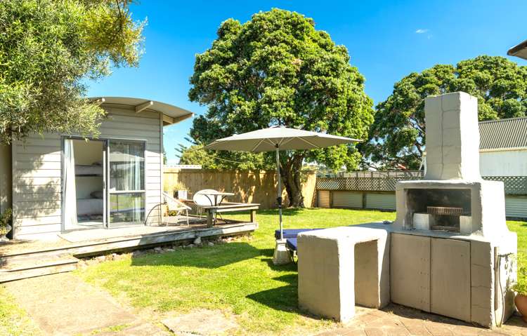 7 Blake Street Surfdale_18