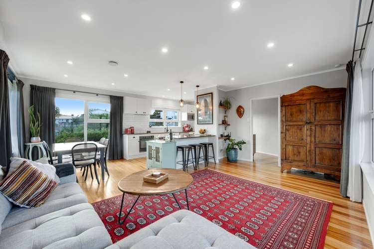 7 Beechdale Crescent Pakuranga Heights_4