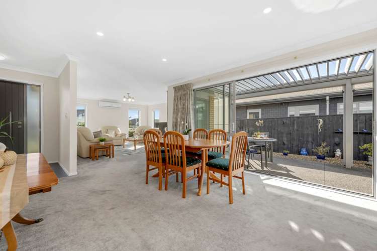 29 Defender Crescent Beachlands_17