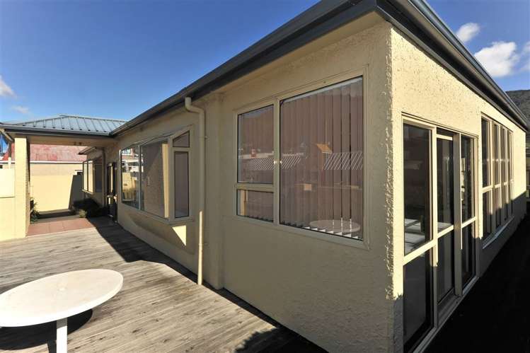 75 High Street Picton_34