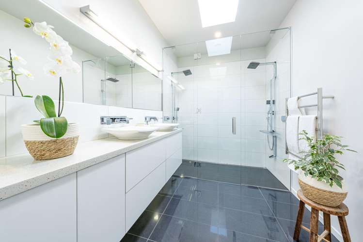 25 Leven Street Roslyn_11