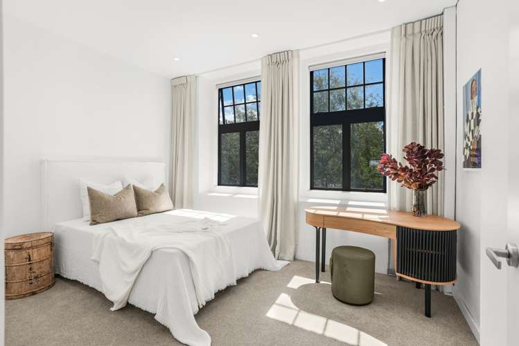 1/11 Courtenay Place_0