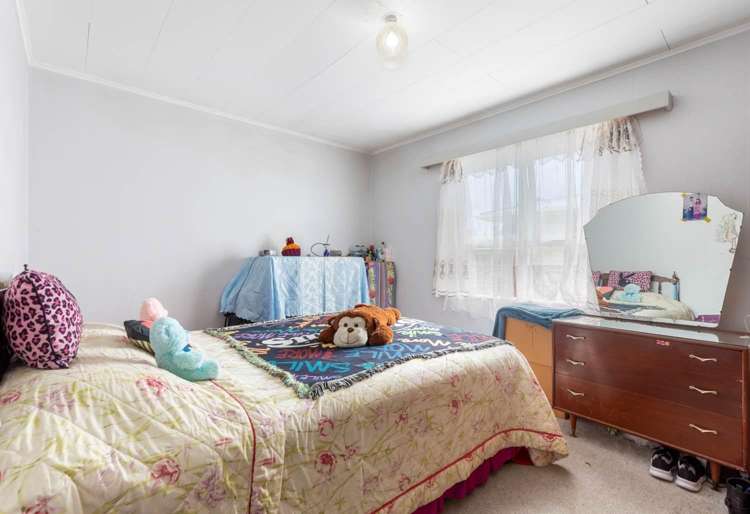 245 Robertson Road 2371_3