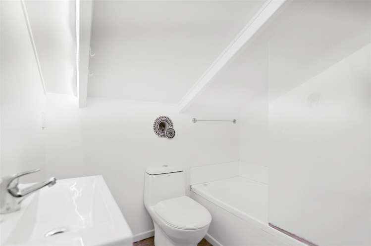 104 Eureka Street Aranui_13