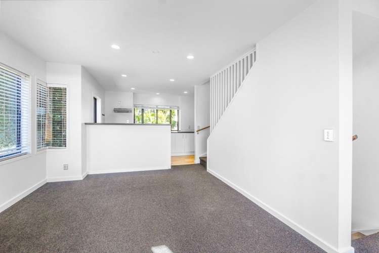 8 Cotesmore Way 1761_5
