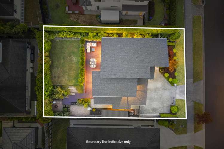 8 Dinning Road Riverhead_25