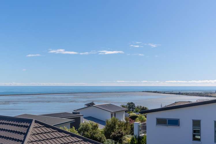 64 Tresillian Avenue Marybank_31