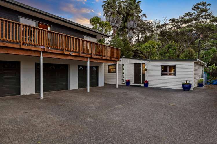 18 Awhiorangi Promenade Swanson_5