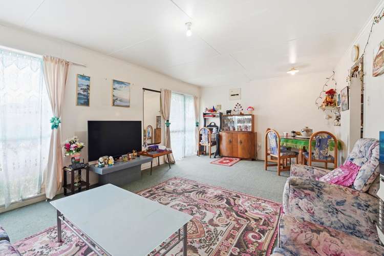 8 Cascade Crescent Westbrook_2