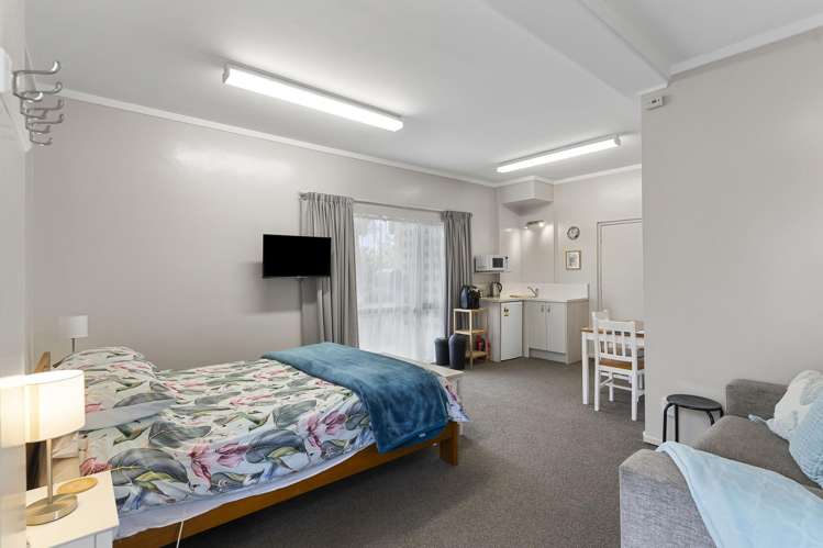 48 Parkhurst Road Helensville_18