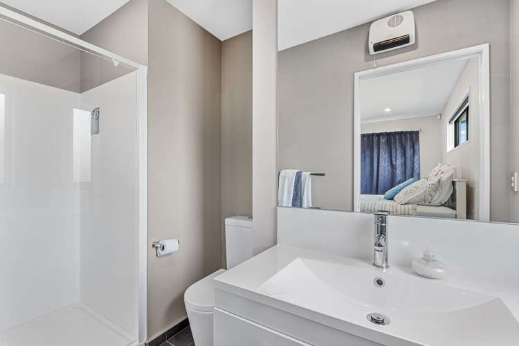 8 Brightstone Crescent Aranui_9