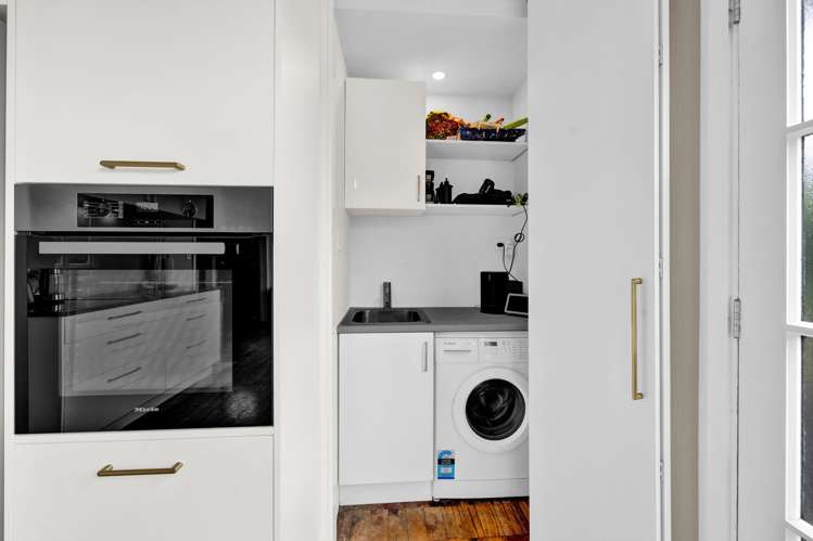 42 Brooklands Road Brooklands_5