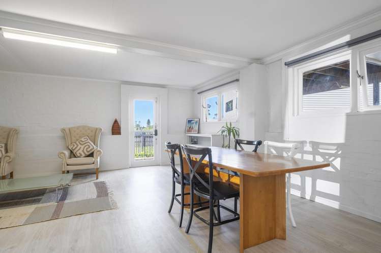 15 Benders Avenue Hillcrest_21