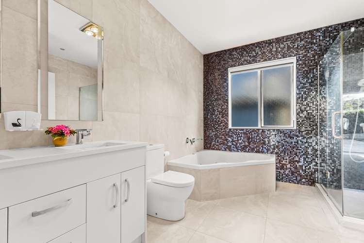 30 Leburn Crescent Flat Bush_18