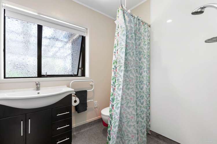 9 Bellbird Place Orewa_11