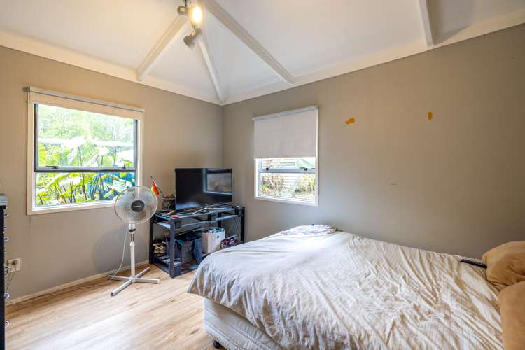 20 Te Makiri Road Onetangi_13