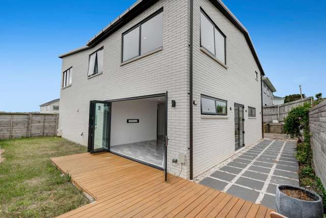 42 Resolution Drive Gulf Harbour_1