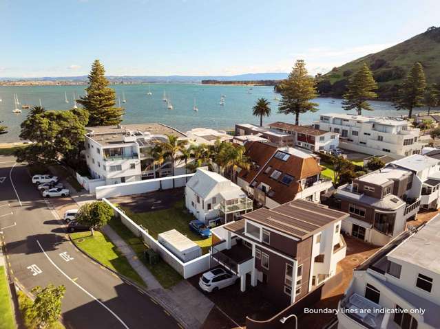 Beach Bach and Boat Parking