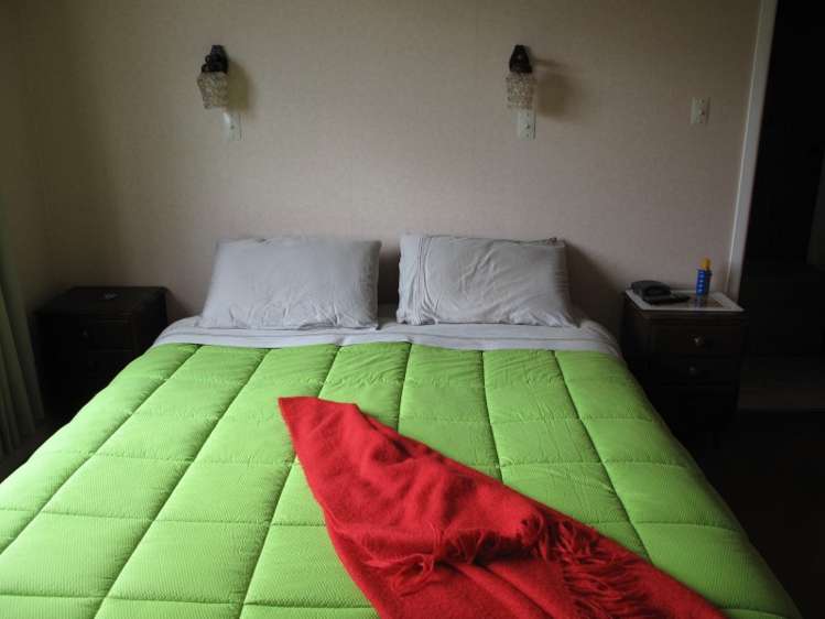 8 Eames Crescent Te Mata_12