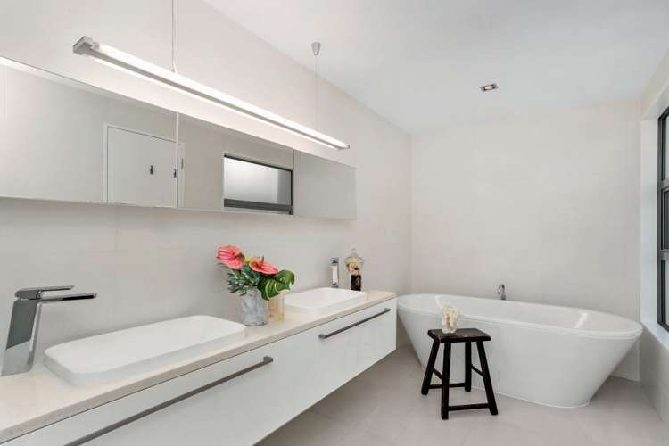 1 Whisby Road Cashmere_11