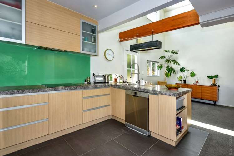 2 Webb Lane Lyttelton_16