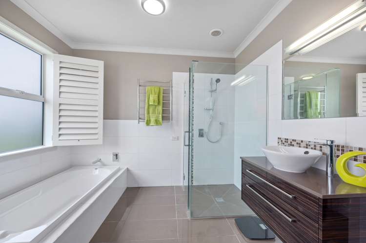 13 Kipling Crescent Owhata_13