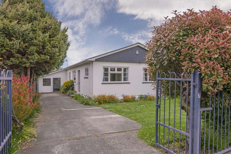 7 Aorangi Road Bryndwr_19