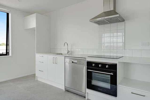 A207/3 Rauemi Way Te Atatu South_3